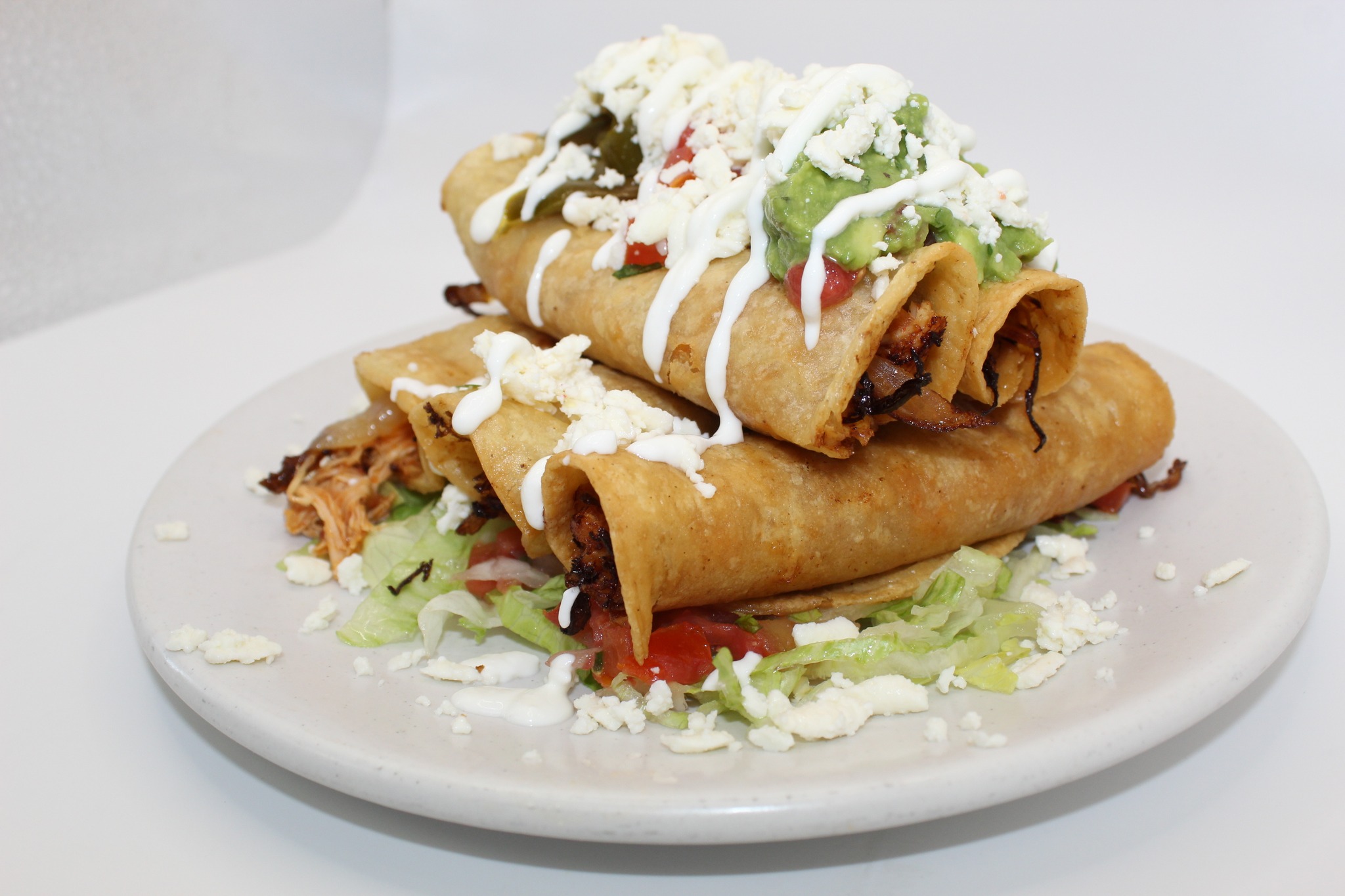 481674406 616379731107658 8268611214618787313 n